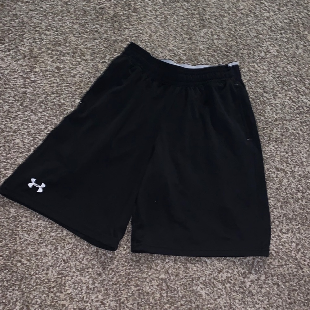 Under armour black and white basketball shorts